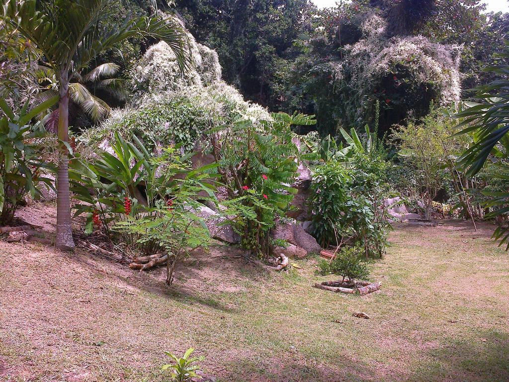 Liane De Mai Bed & Breakfast ลาดิก ภายนอก รูปภาพ
