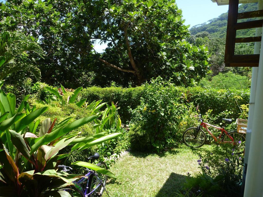 Liane De Mai Bed & Breakfast ลาดิก ภายนอก รูปภาพ