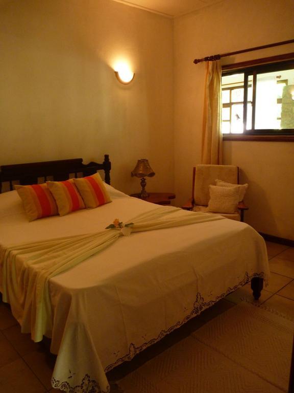 Liane De Mai Bed & Breakfast ลาดิก ภายนอก รูปภาพ